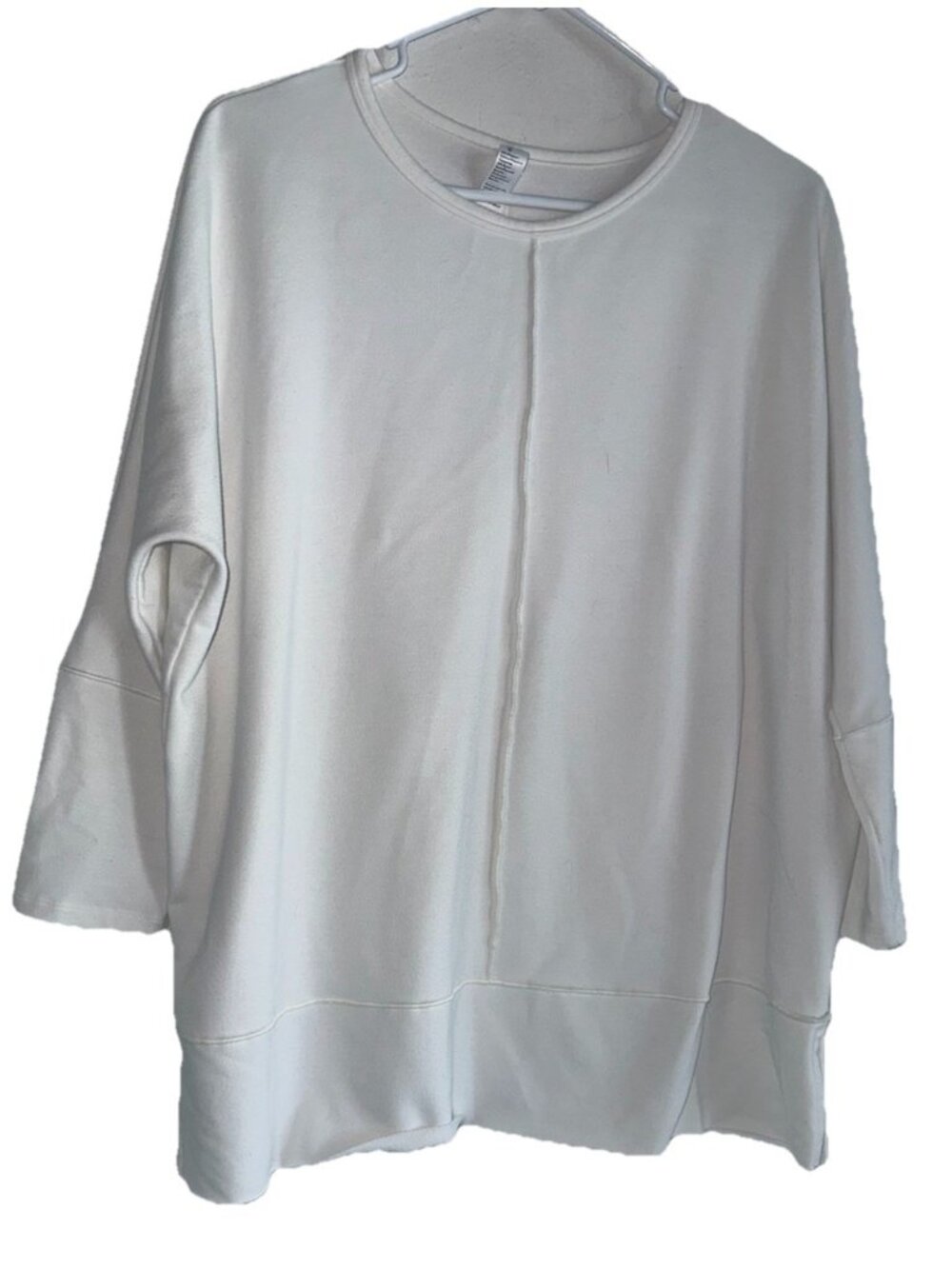 Spanx Perfect Length Top Womens Medium Dolman 3/4 Sleeve Sweatshirt White